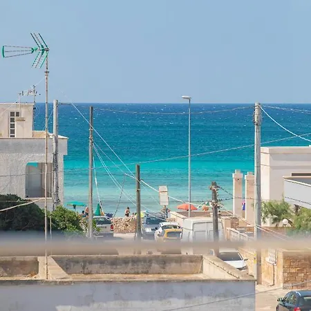 A Due Passi Dal Mare *